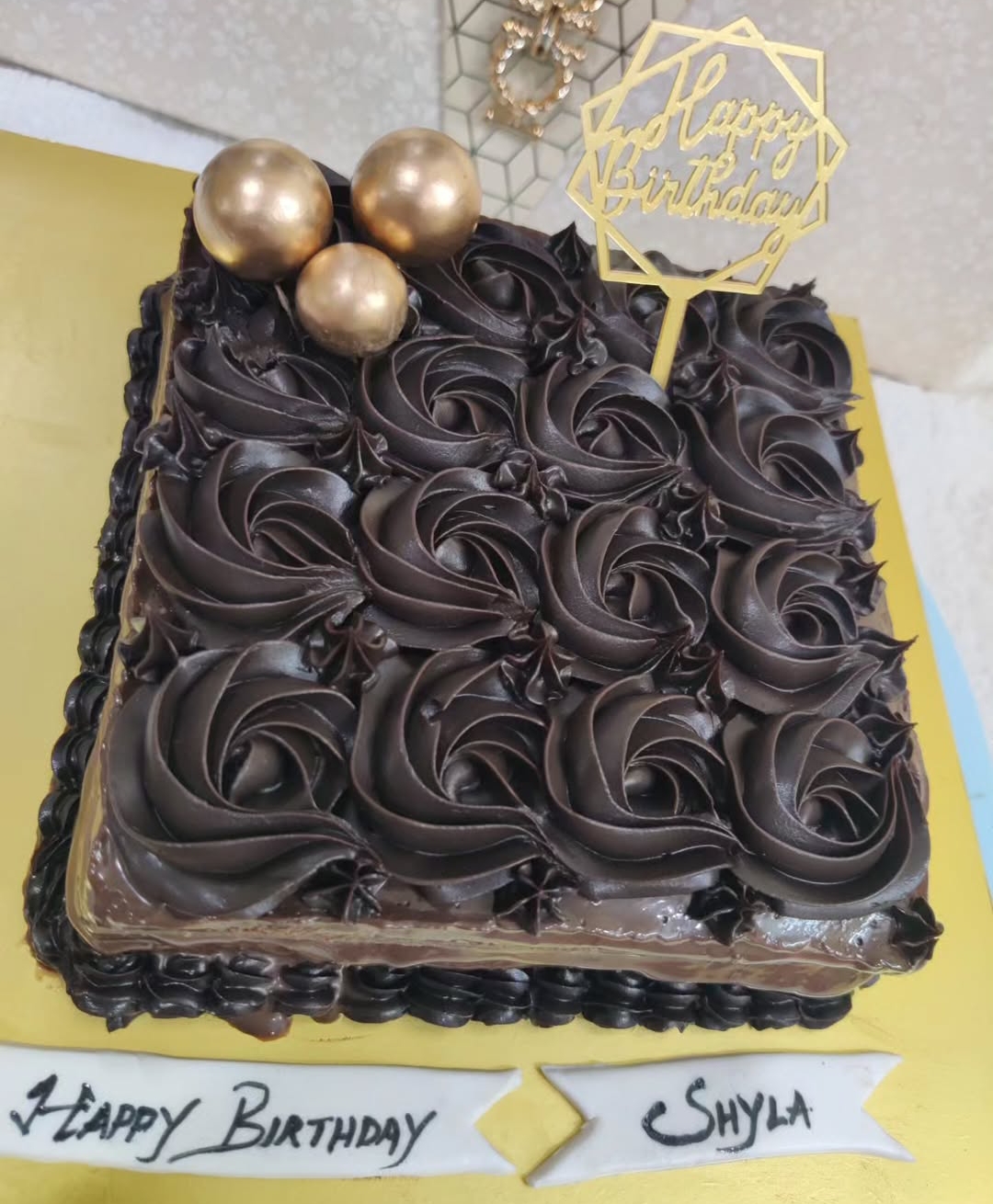 GANACHE CAKE